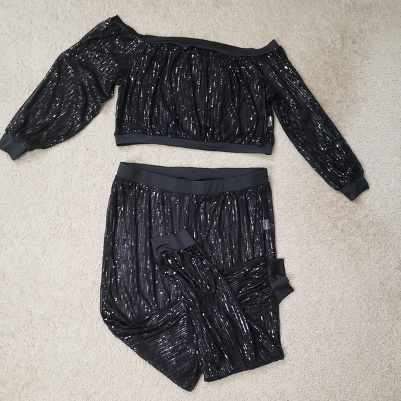 Bling out sequence 2pcs set NWT - Picture 4 of 4